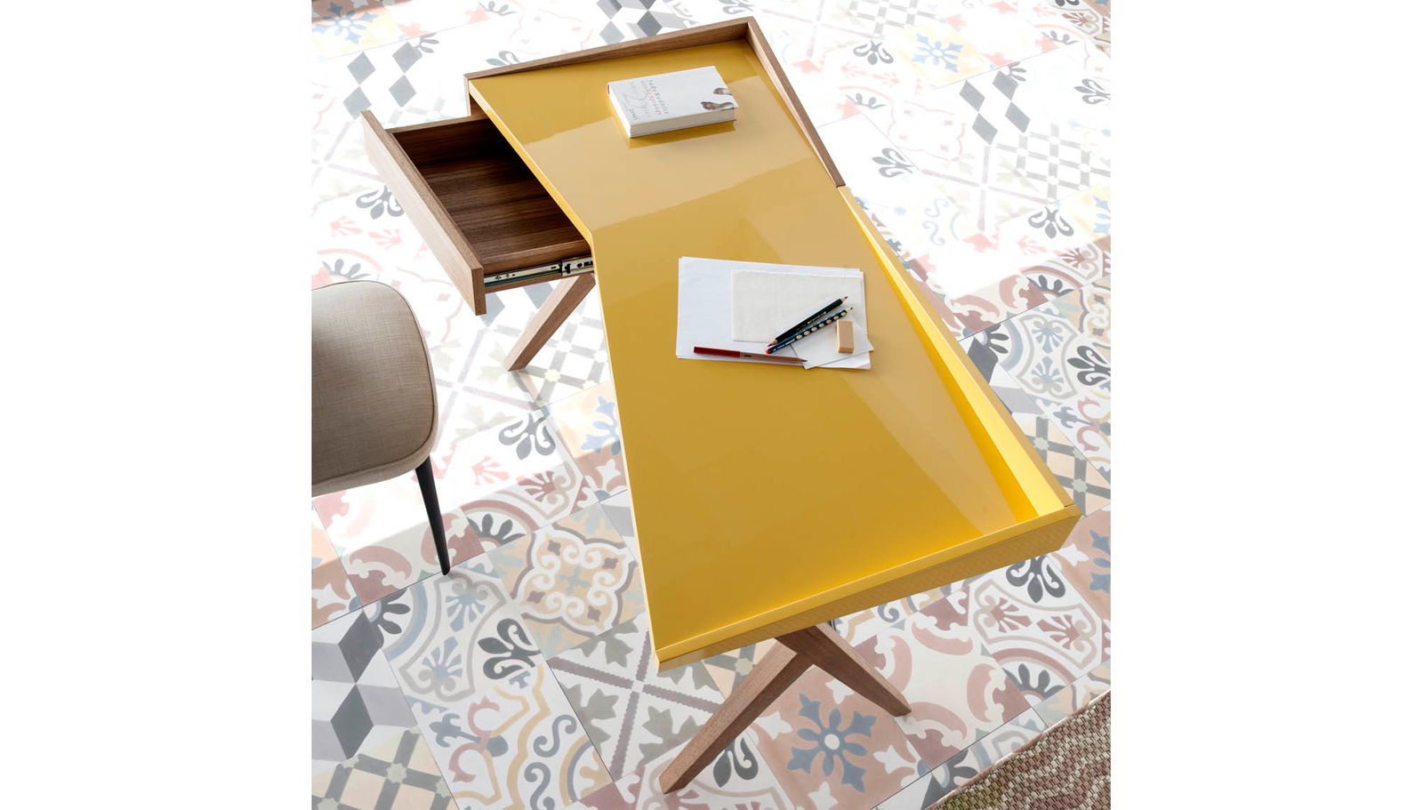 Mesa de escritorio nogal Zenli