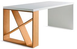 Mesa de escritorio J - Table by Horm