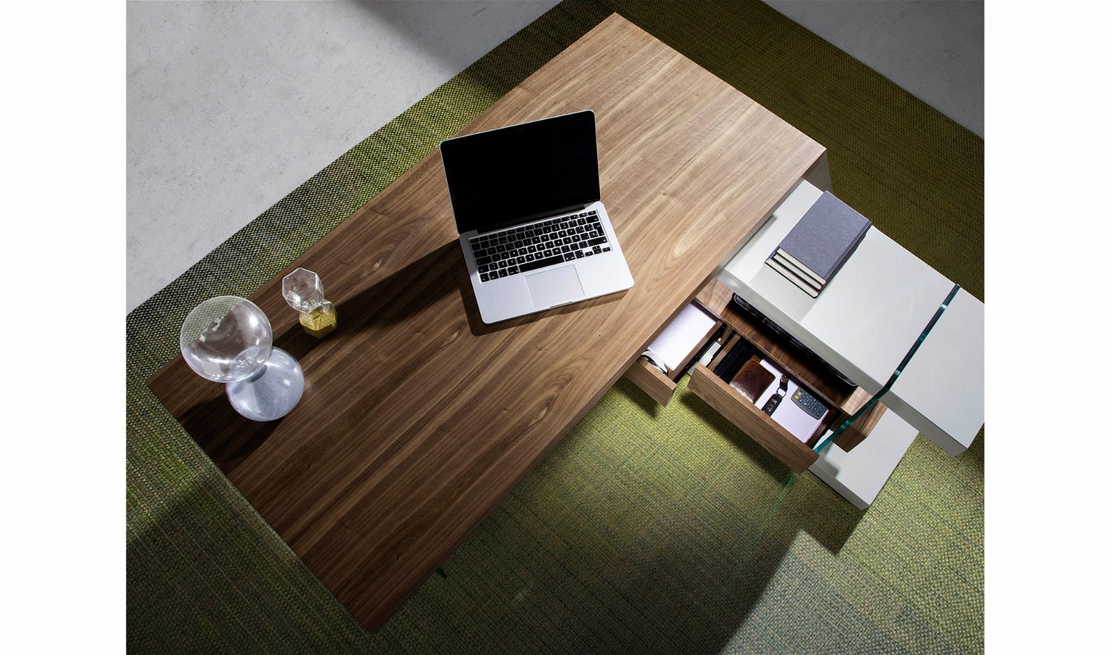Mesa de escritorio de diseño Munio