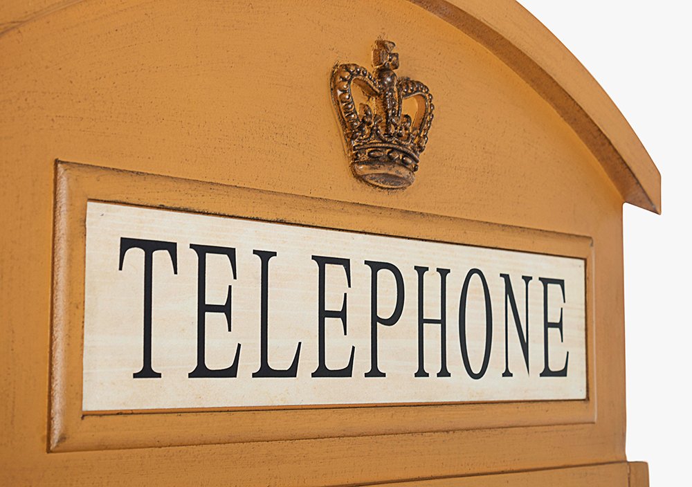 Vitrina cabina telefónica amarilla London