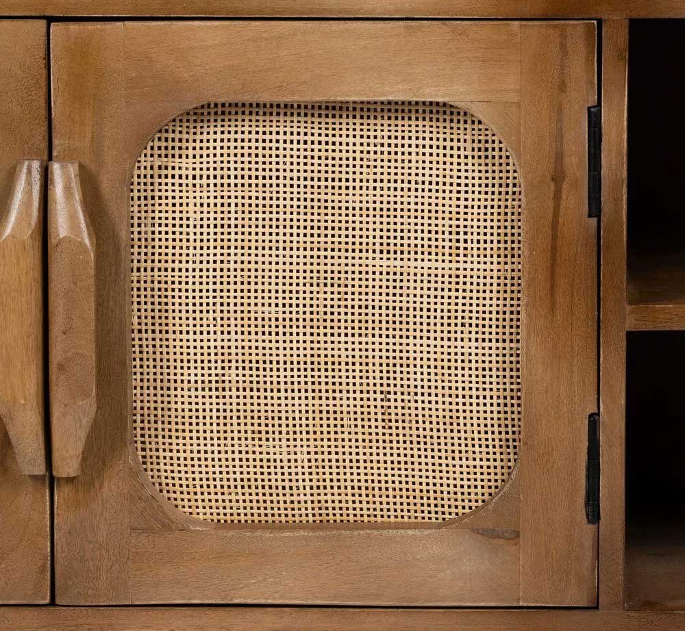 Mueble de televisión de madera natural de mango y ratán Batari