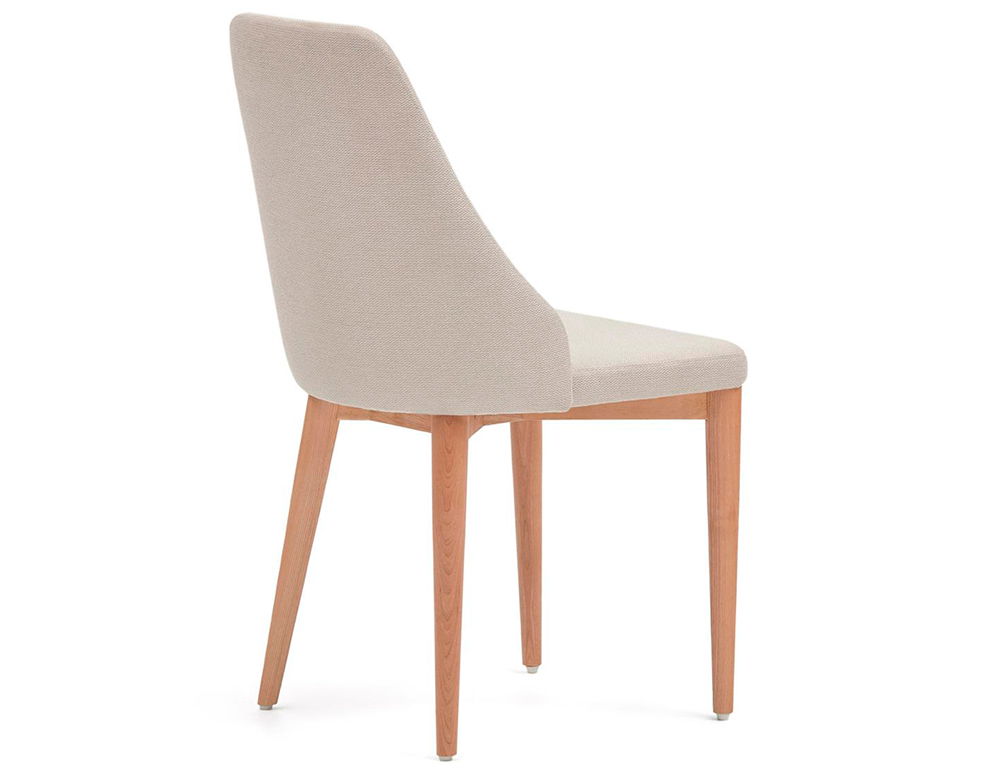 Silla madera de fresno tapizado beige Rosie Kave Home