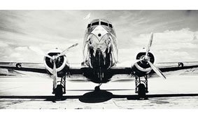 Cuadro canvas passenger airplane