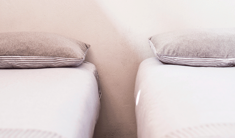 Conjunto de cama Pals gris y blanco